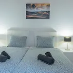فيلة Comfortable Playa Roca Beachfront Access كوستا تاغيسي