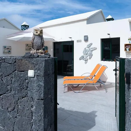 فيلة Comfortable Playa Roca Beachfront Access