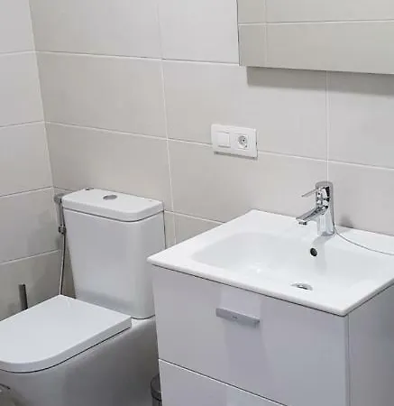 Comfortable Houses Playa Roca Beachfront Access * Costa Teguise