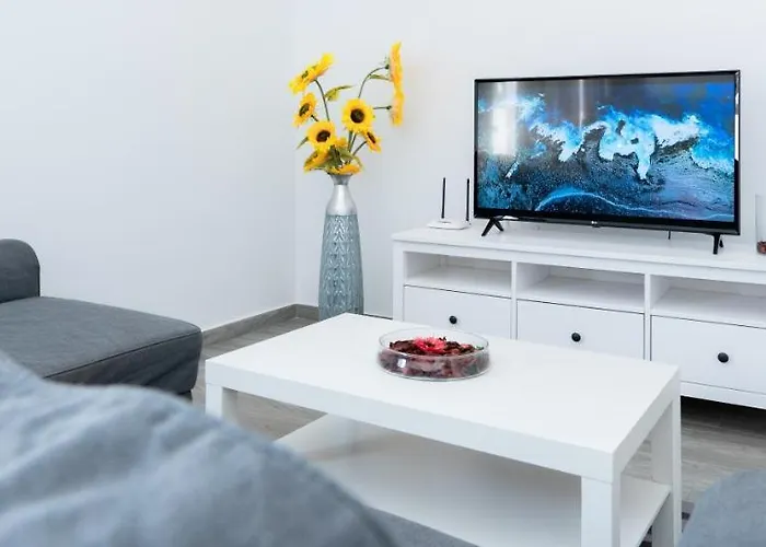 וילה Comfortable Playa Roca Beachfront Access קוסטה טגוויסה