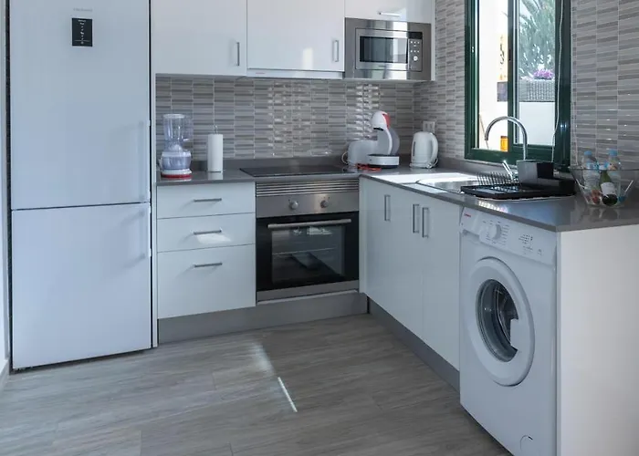 Comfortable Playa Roca Beachfront Access *