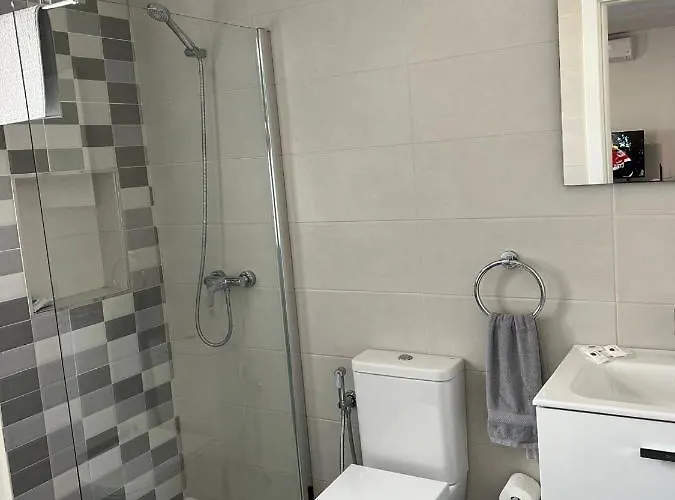 Comfortable Playa Roca Beachfront Access וילה *