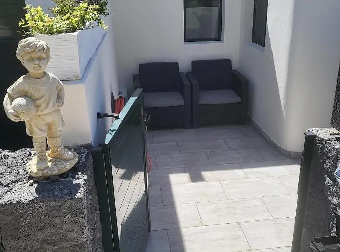 Comfortable Playa Roca Beachfront Access קוסטה טגוויסה