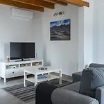 Comfortable Playa Roca Beachfront Access Costa Teguise
