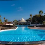 Comfortable Playa Roca Beachfront Access Βίλα