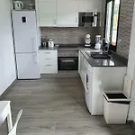 Comfortable Playa Roca Beachfront Access וילה קוסטה טגוויסה
