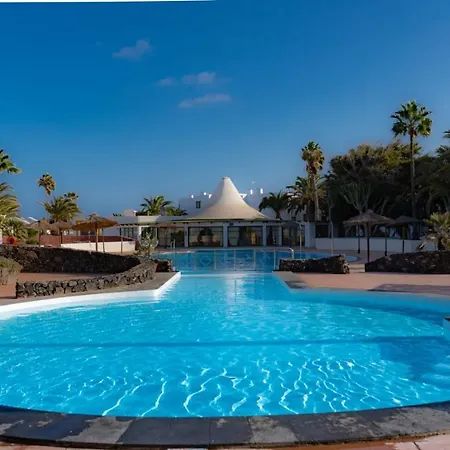 Comfortable Playa Roca Beachfront Access 别墅