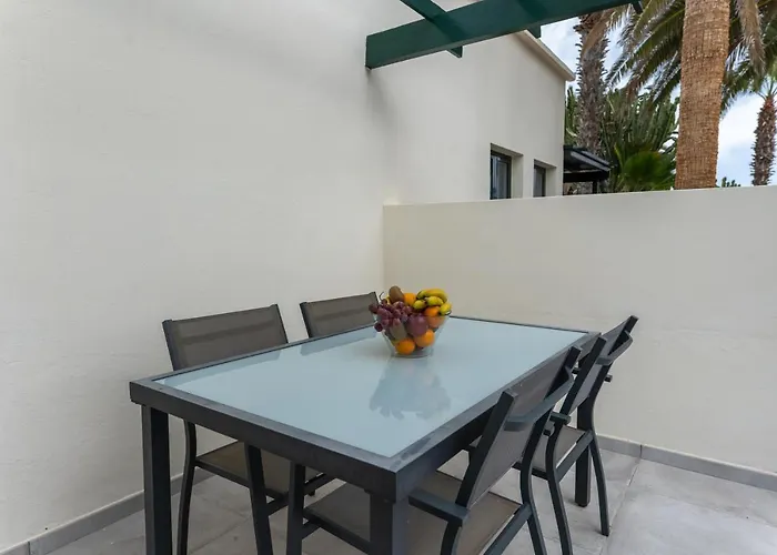 Comfortable Playa Roca Beachfront Access Villa
