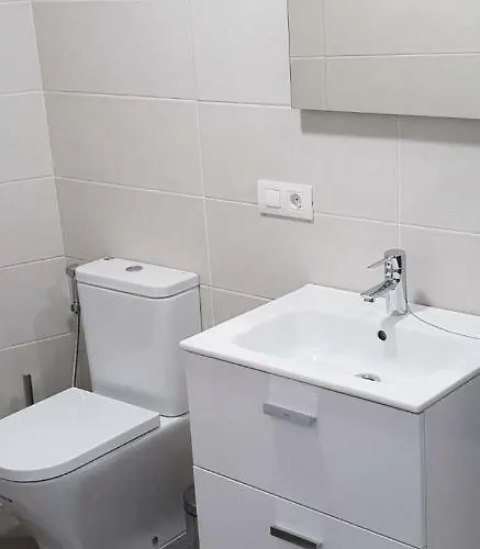 Comfortable Playa Roca Beachfront Access * Costa Teguise