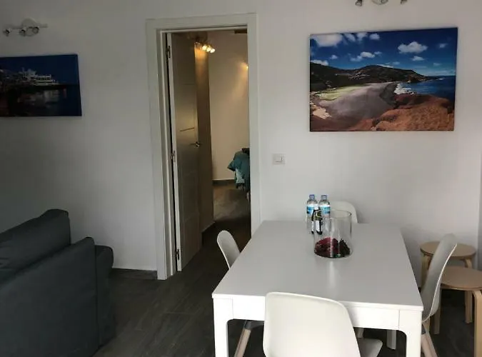 Comfortable Playa Roca Beachfront Access *