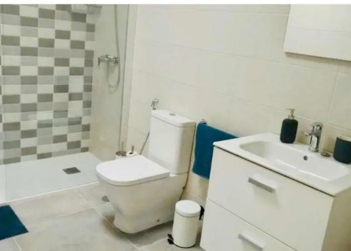 ヴィラ Comfortable Playa Roca Beachfront Access コスタ・テギセ