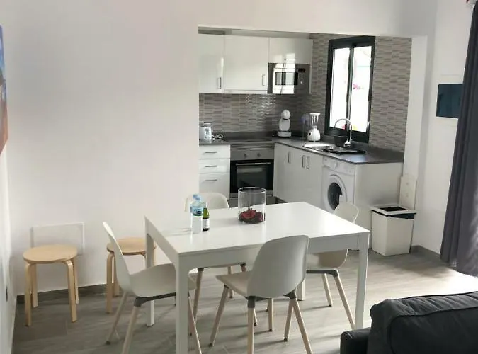 Comfortable Playa Roca Beachfront Access *